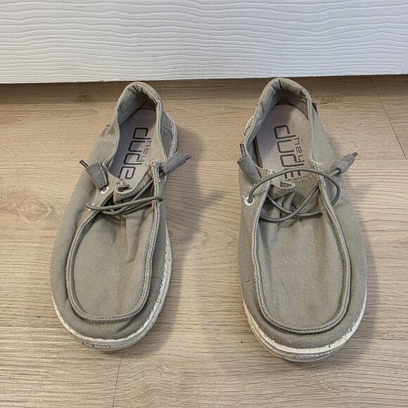 Hey Dude Gray White Slip On Casual Lightweight Wendy Loafer Flats Size 7 - Picture 3 of 8